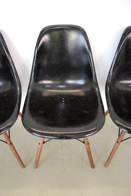 eames_side-chair_04
